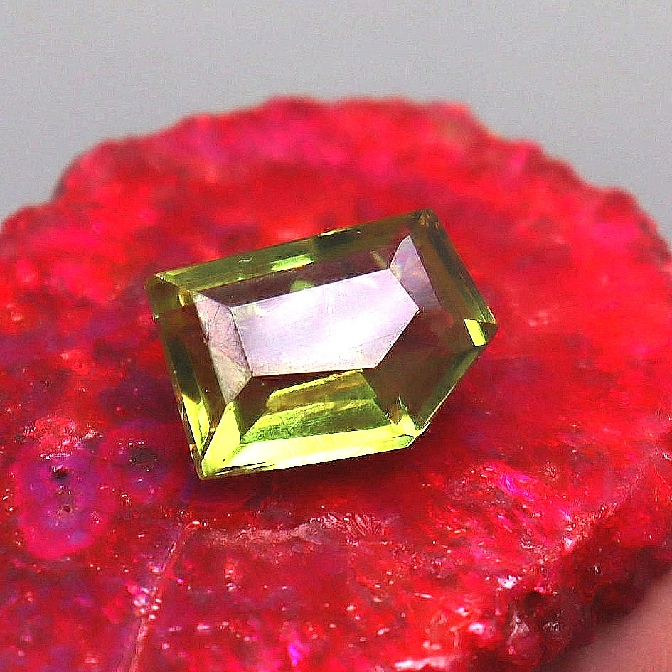 Fancy Shape Natural Certified Color Change Alexandrite Loose Gemstone 10-11 Ct