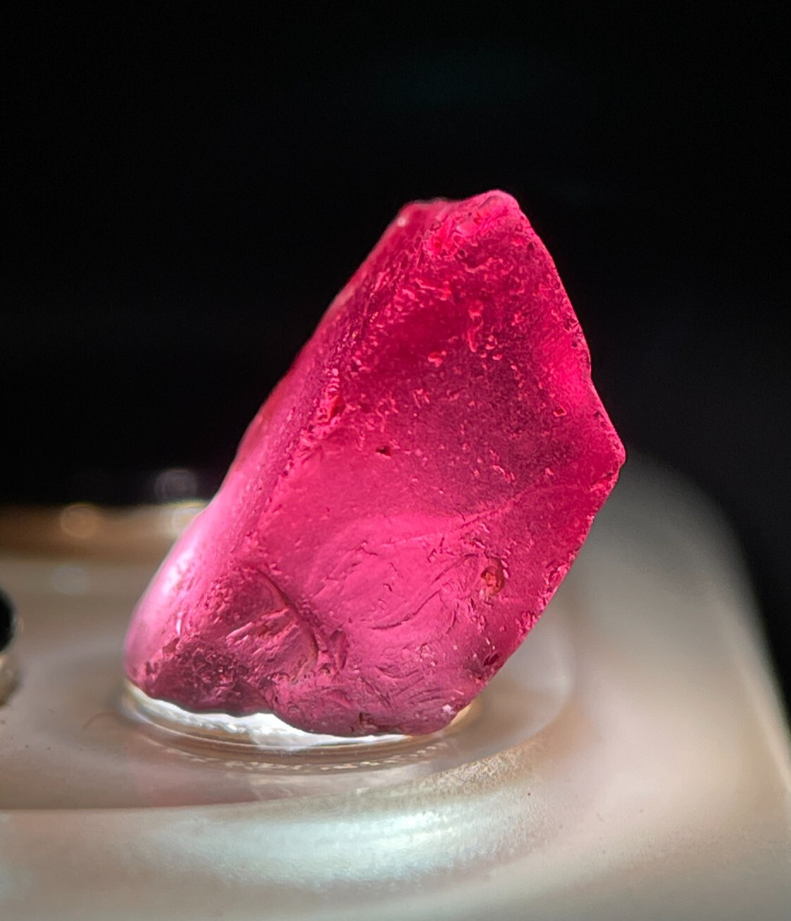 3.75 CT Natural Pink Garnet Rough – 11x5x4.5 MM, Untreated.