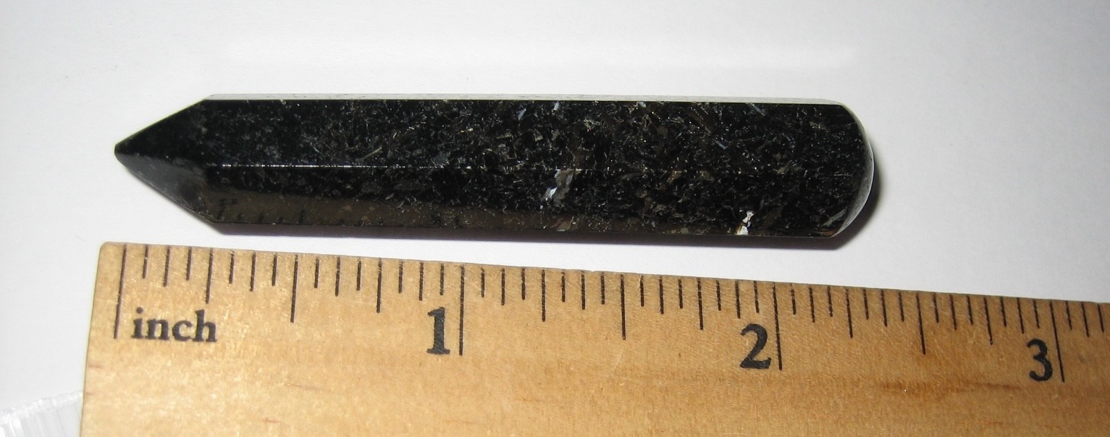 60mm RARE! POLISHED NATURAL AUTHENTIC NUUMMITE STONE WAND GREENLAND 16.7grams *1