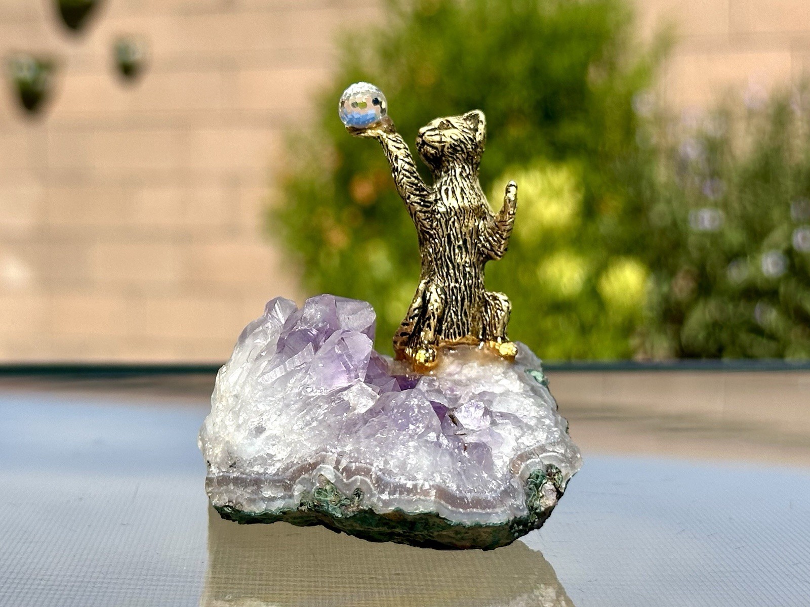 Amethyst Crystal Cluster Geode Slice w/ Brass Metal Cat Figurines Natural Quartz