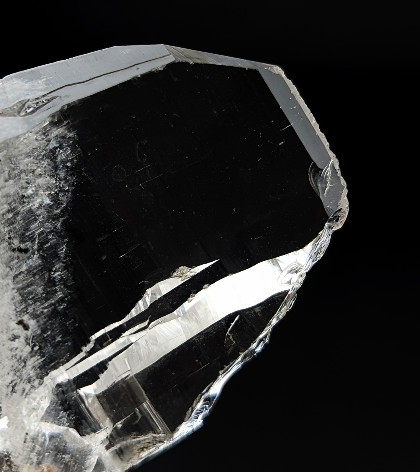 Tabular Quartz Crystal With Exceptional Eye Clean Clarity, Lustrous, Pak, 53g
