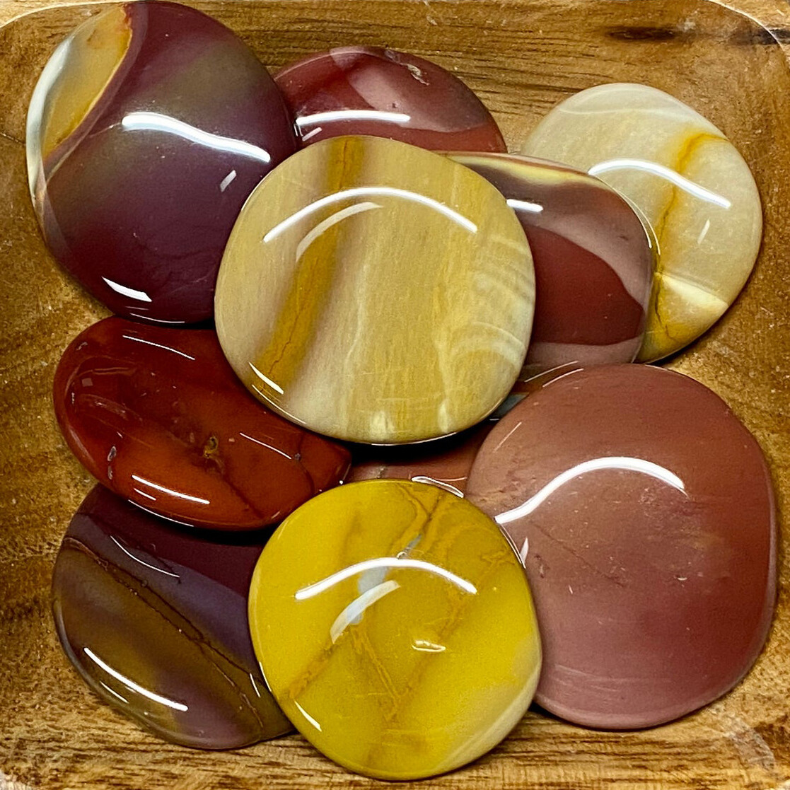 Natural Mookaite Jasper Palm Stone Rock Crystal Healing Reiki Polished Worry Sto